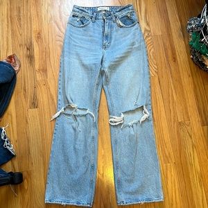 Abercrombie 90s Relaxed Jean High Rise Curve Love